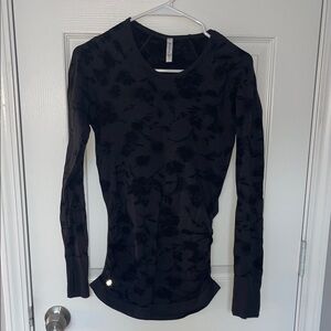 Athleta Speedlight City Bloom Black Floral Ruched Long Sleeve Top, Size Small
